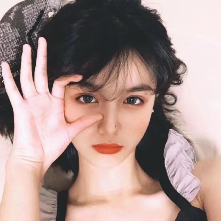 四乃森苍紫（身份：御庭番众前任首领、“天才忍者”） - 怀旧港剧全集在线观看 - 网页直播